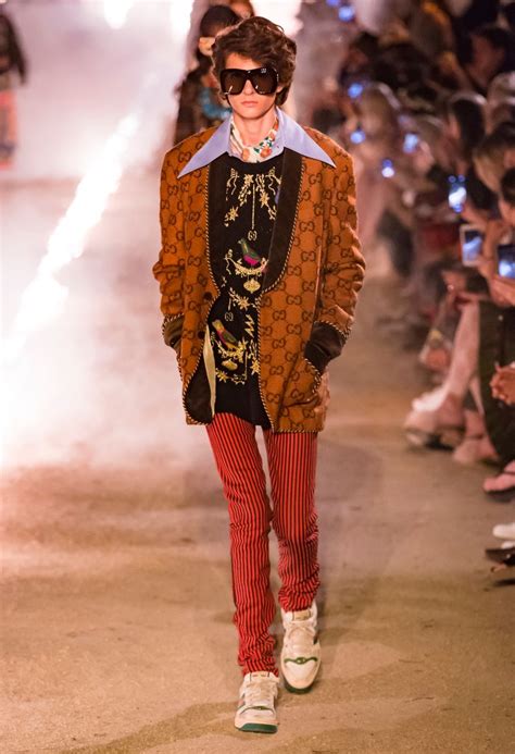 gucci crusie 2019 stream|Inside Gucci's Cruise 2019 Show in France .